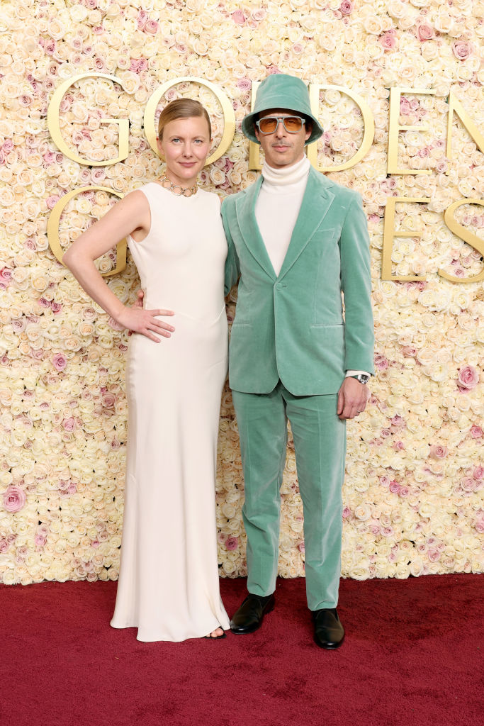 Emma Wall y Jeremy Strong Globos de Oro 2025