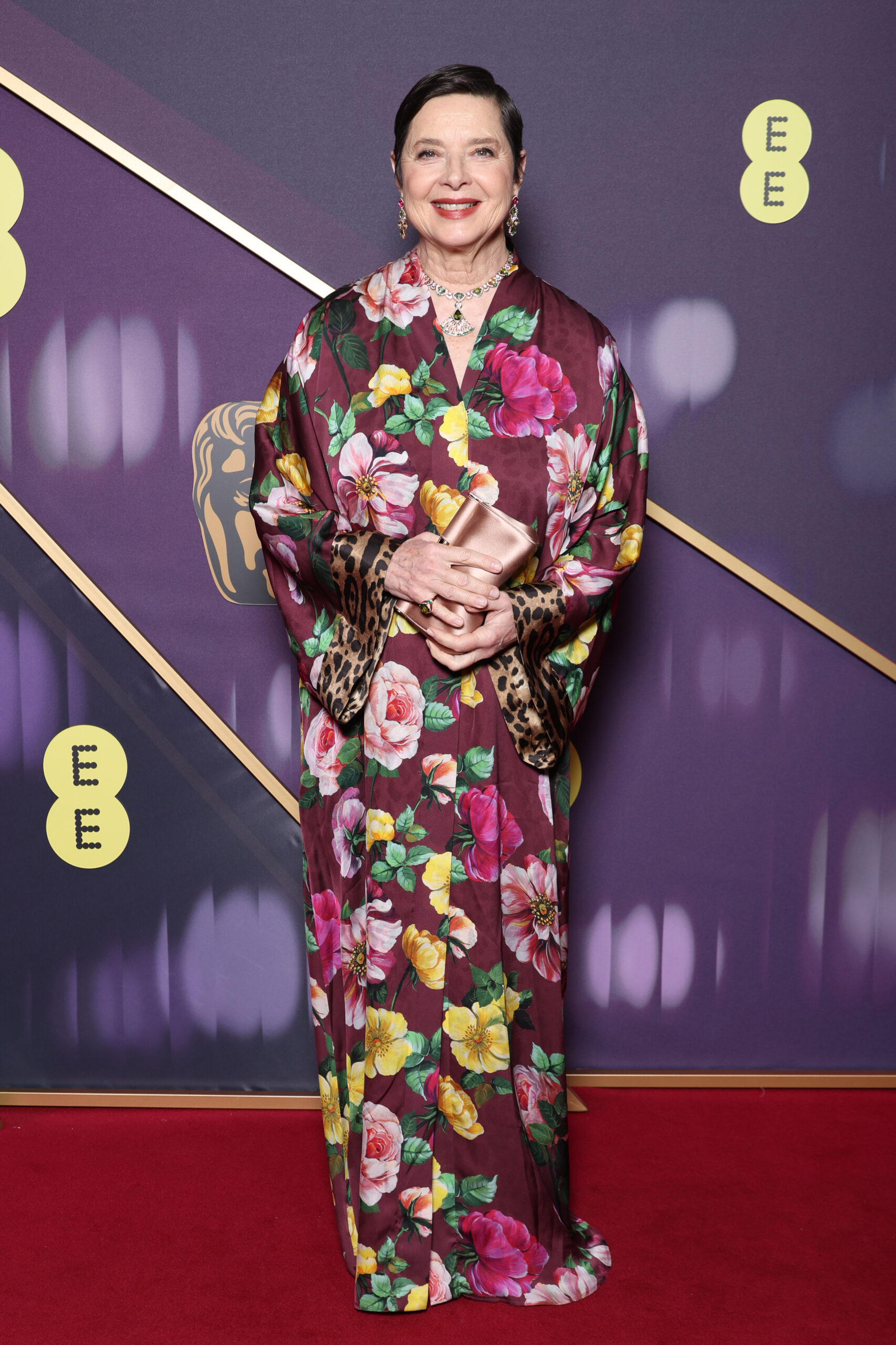 Isabella Rossellini Premios Bafta 2025 alfombra roja