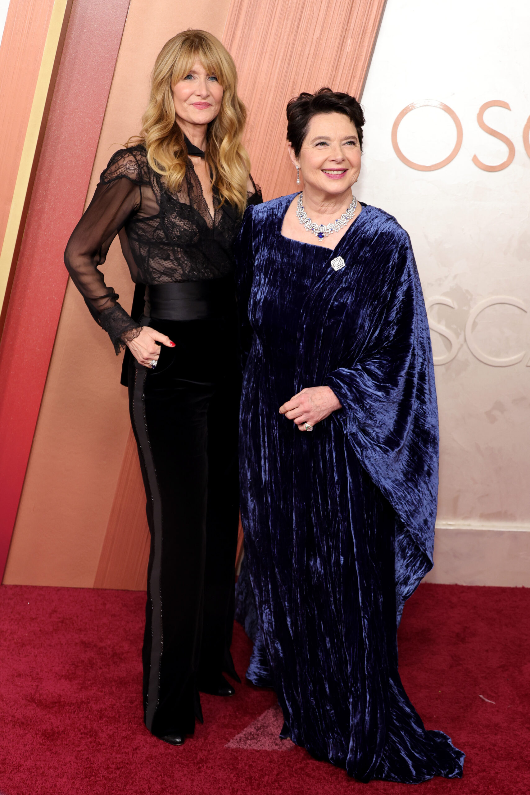 Premios Oscar 2025 alfombra roja Laura Dern y Isabella Rossellini